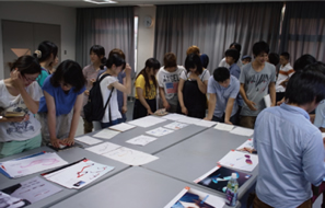 アイディア検討会、発表会の開催