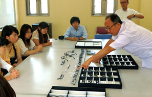 鯖江メガネ工場見学