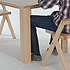 テーブルに収納可能な折りたたみ椅子の提案 1