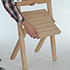 テーブルに収納可能な折りたたみ椅子の提案 5