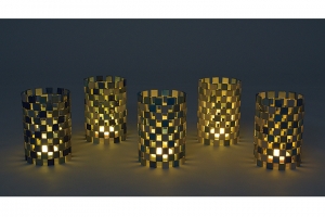 陶のタイルによる照明オブジェの制作