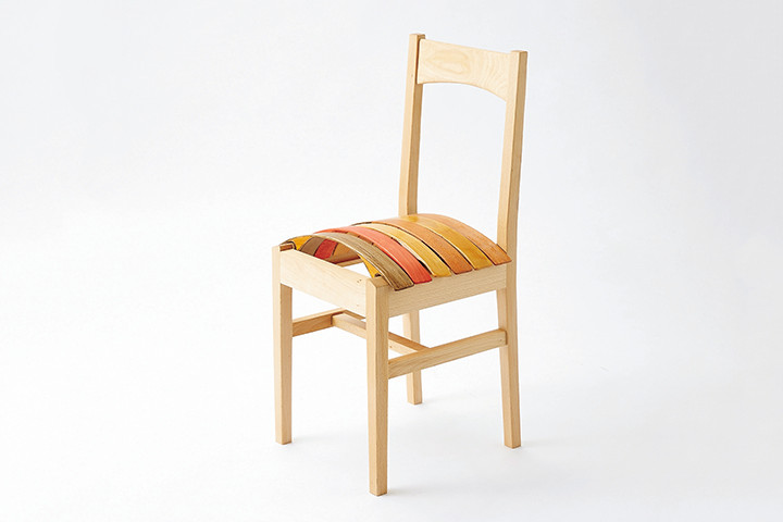 木の弾性を生かした椅子の提案