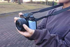 ミラーレス一眼カメラ用ボディプレートのデザイン提案